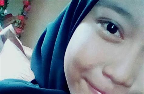 Sherly Dewi Ngentot Crot di Dalem .